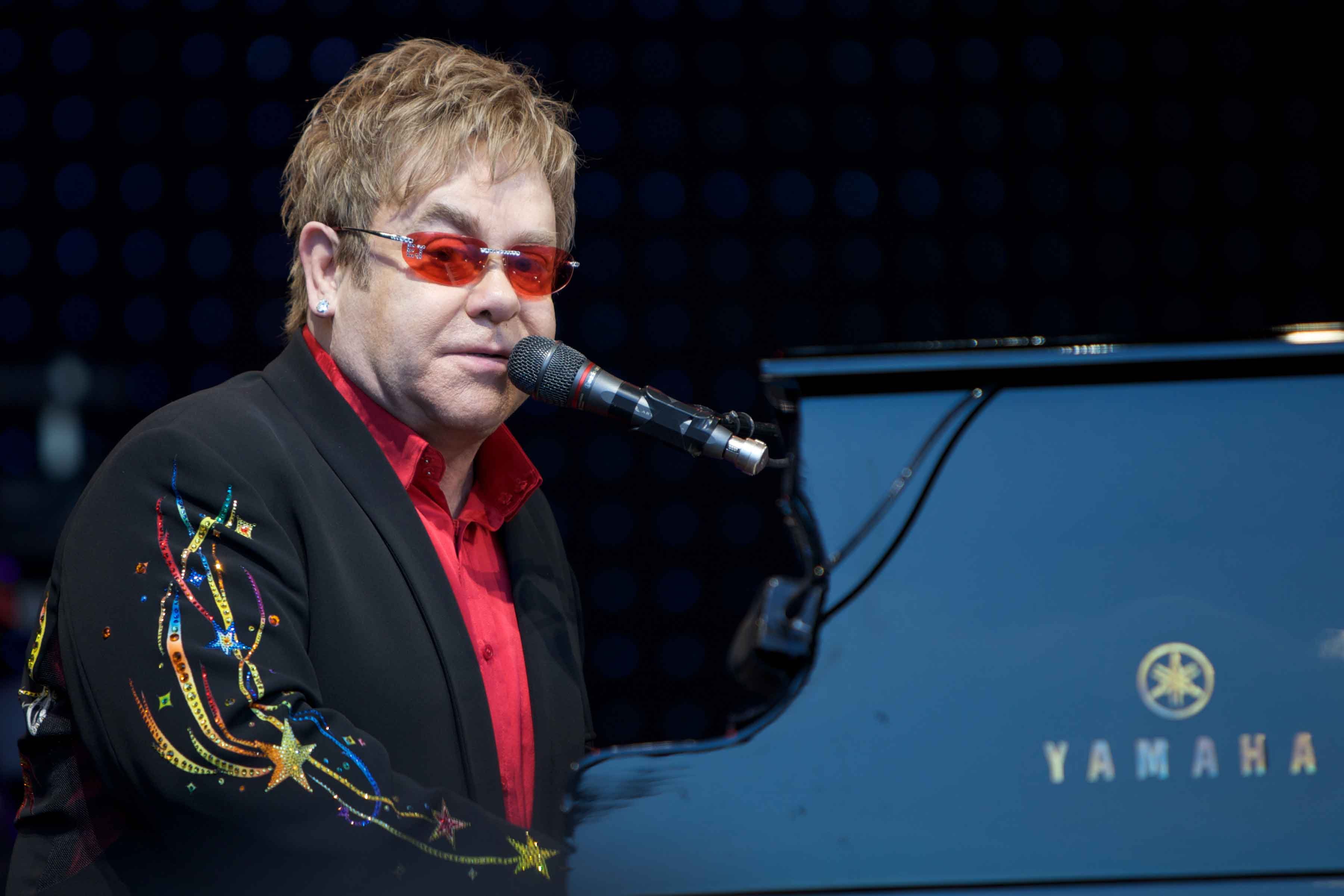 Elton-John-1-PH